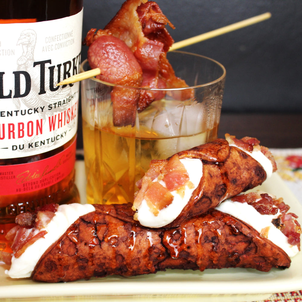 To all our bacon lovers, sit back and enjoy this decadent fusion of sweet and savoury flavours! Our crispy, crunchy pastry shells are drizzled with honey and then freshly piped with a bourbon-flavoured ricotta cream filling. Real bits of bacon adorn the ends, giving this cannolo a taste of New Orleans in every bite!&nbsp;&nbsp;